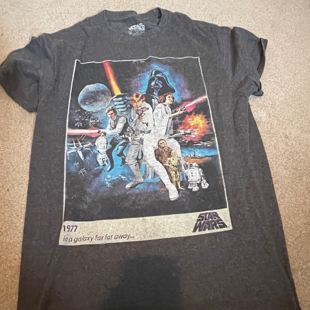 Star Wars 1977 Poster Graphic Tee
